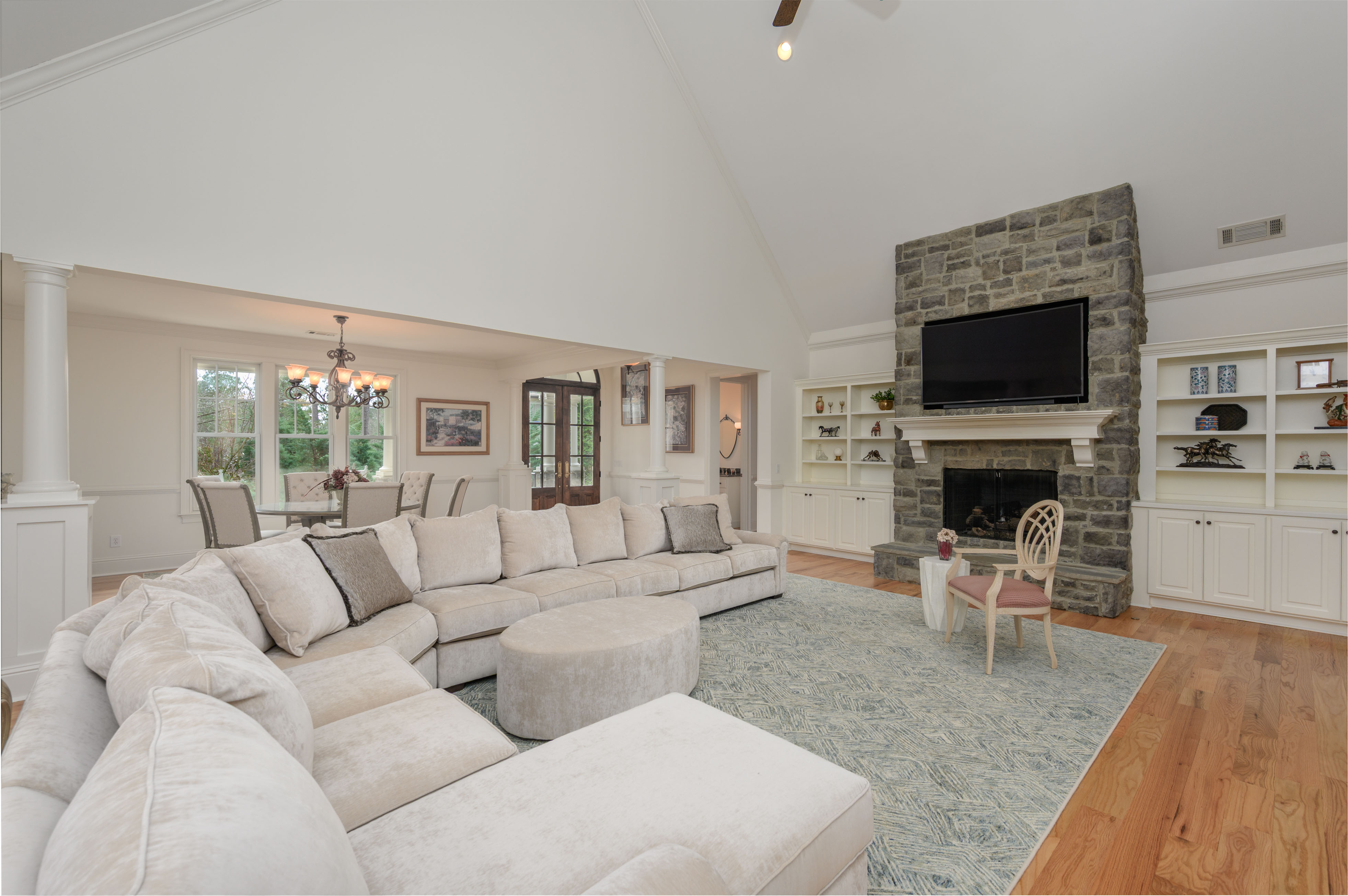 1061 School House Spring image 8